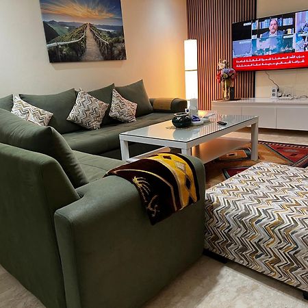 מרקש Beautiful, Great Equipped 122 M Holiday Apartment Near Majorelle Garden And Gueliz With Pool Views And A Large Balcony And Terrace מראה חיצוני תמונה