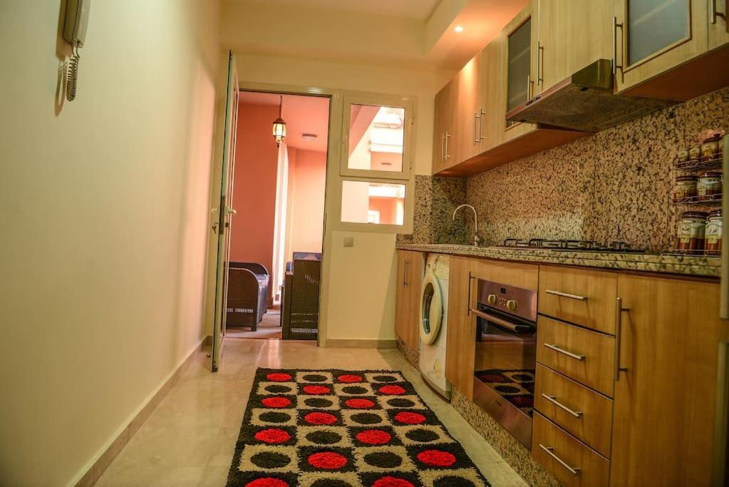 מרקש Beautiful, Great Equipped 122 M Holiday Apartment Near Majorelle Garden And Gueliz With Pool Views And A Large Balcony And Terrace מראה חיצוני תמונה