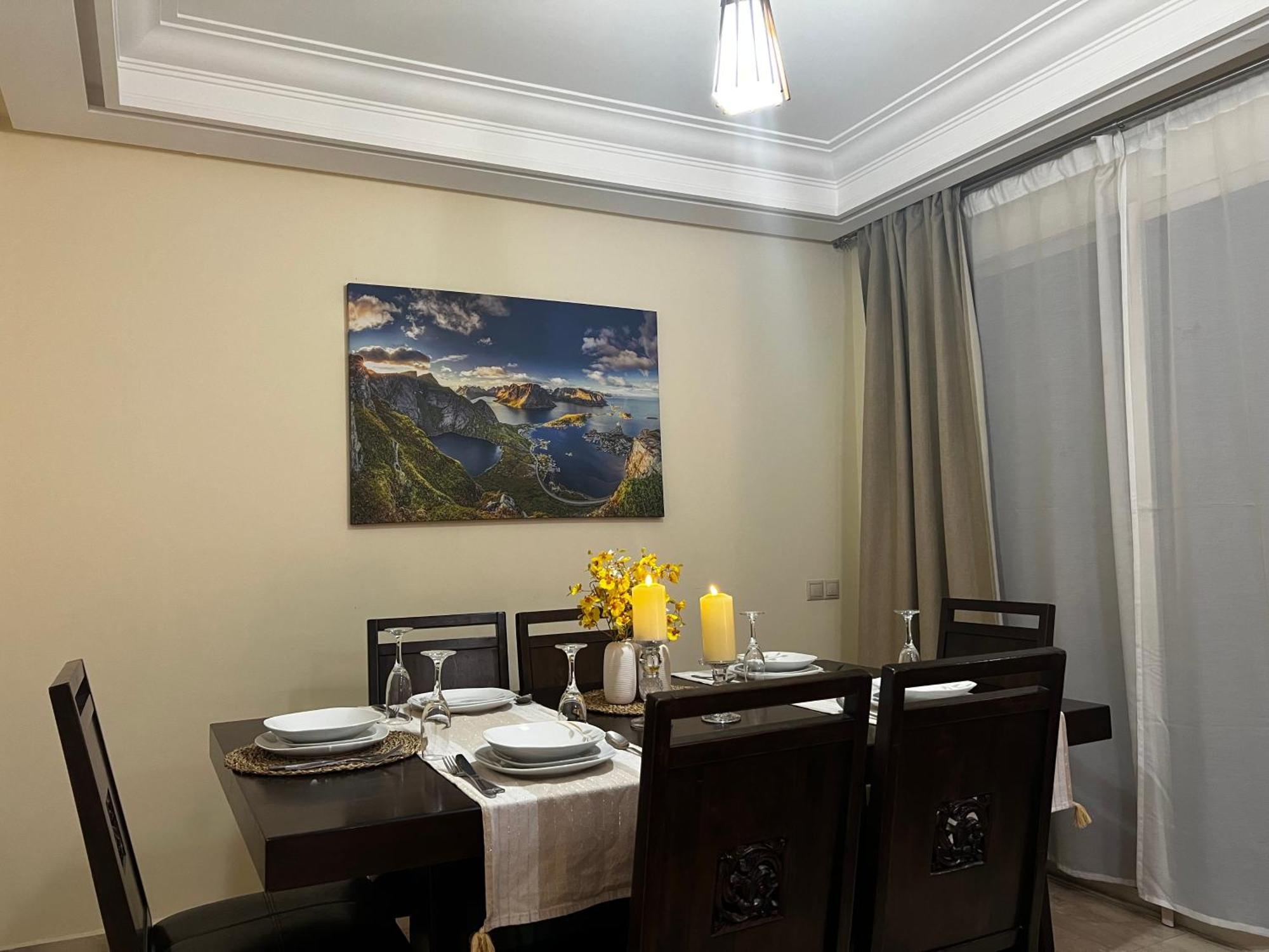 מרקש Beautiful, Great Equipped 122 M Holiday Apartment Near Majorelle Garden And Gueliz With Pool Views And A Large Balcony And Terrace מראה חיצוני תמונה