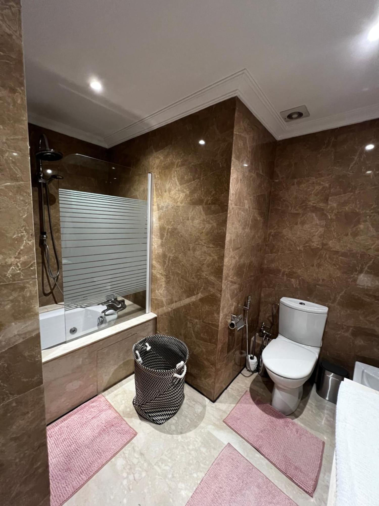 מרקש Beautiful, Great Equipped 122 M Holiday Apartment Near Majorelle Garden And Gueliz With Pool Views And A Large Balcony And Terrace מראה חיצוני תמונה