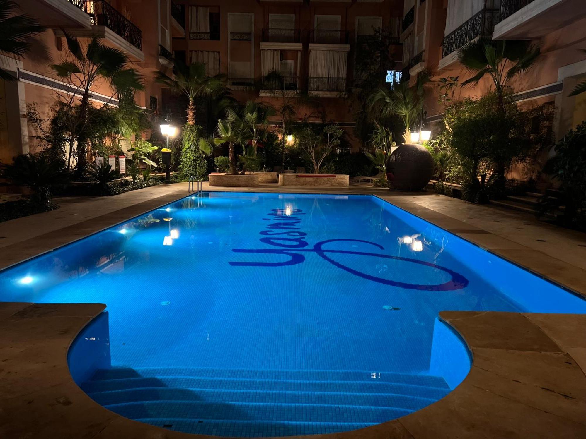 מרקש Beautiful, Great Equipped 122 M Holiday Apartment Near Majorelle Garden And Gueliz With Pool Views And A Large Balcony And Terrace מראה חיצוני תמונה